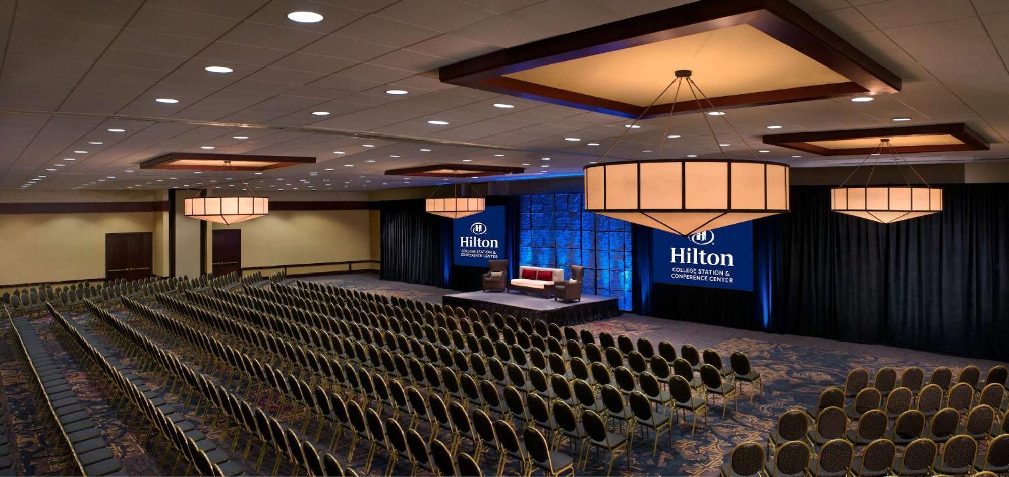 Hilton College Station&Centro de Conferencias Hotel Exterior foto